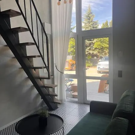 Black And White Loft بالانغا