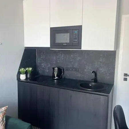 شقة Black And White Loft *