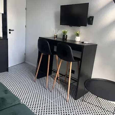 شقة Black And White Loft